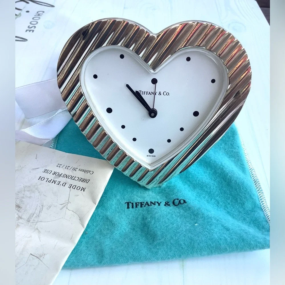 Authentic Tiffany & Co. Heart-Shaped Silver Table Clock🩵🤍🩵